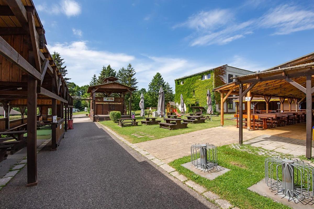 Holiday Park Vrchlabi - Lisci Farma Εξωτερικό φωτογραφία