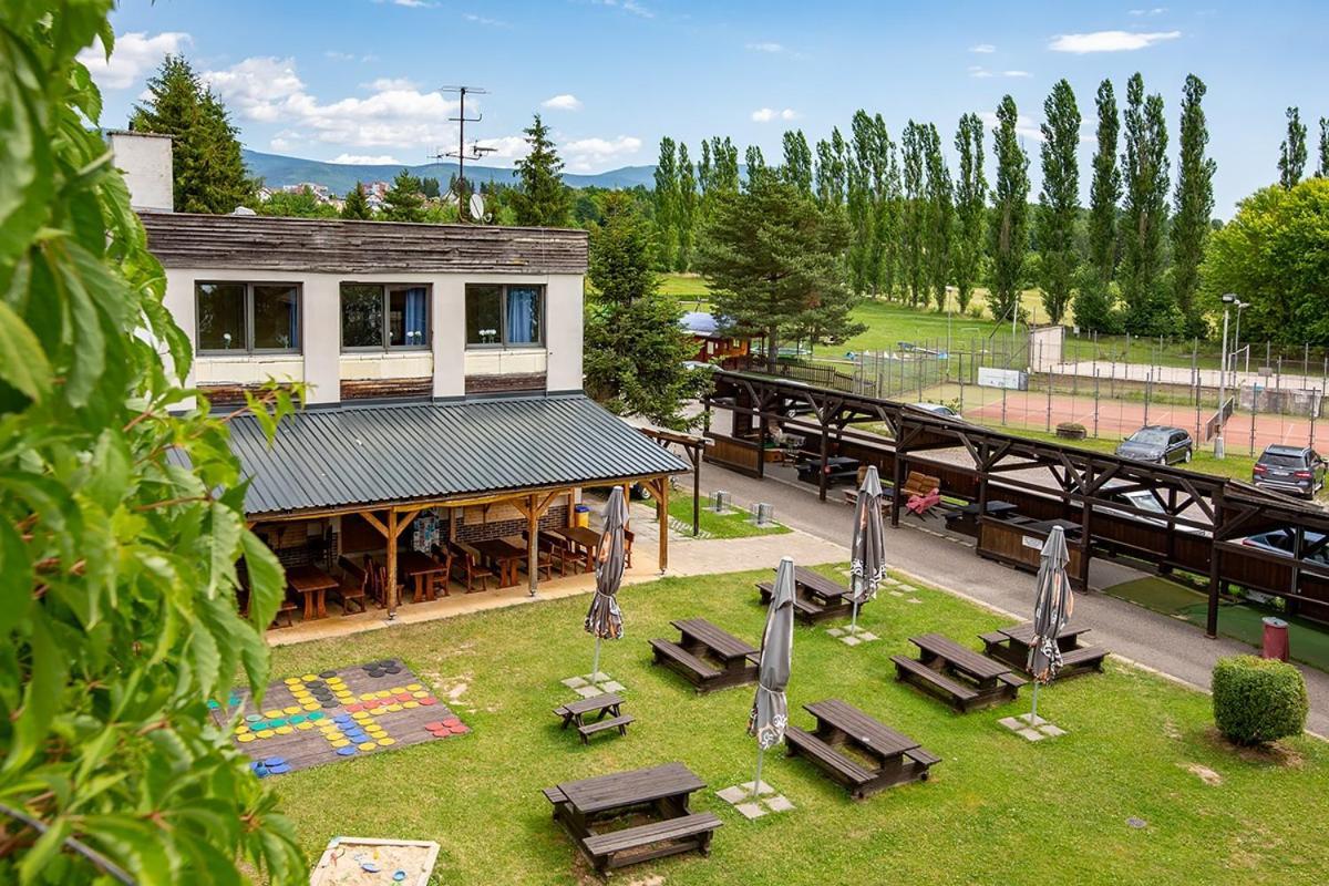 Holiday Park Vrchlabi - Lisci Farma Εξωτερικό φωτογραφία